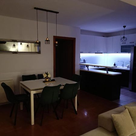 Arena Apartment Osijek Ngoại thất bức ảnh