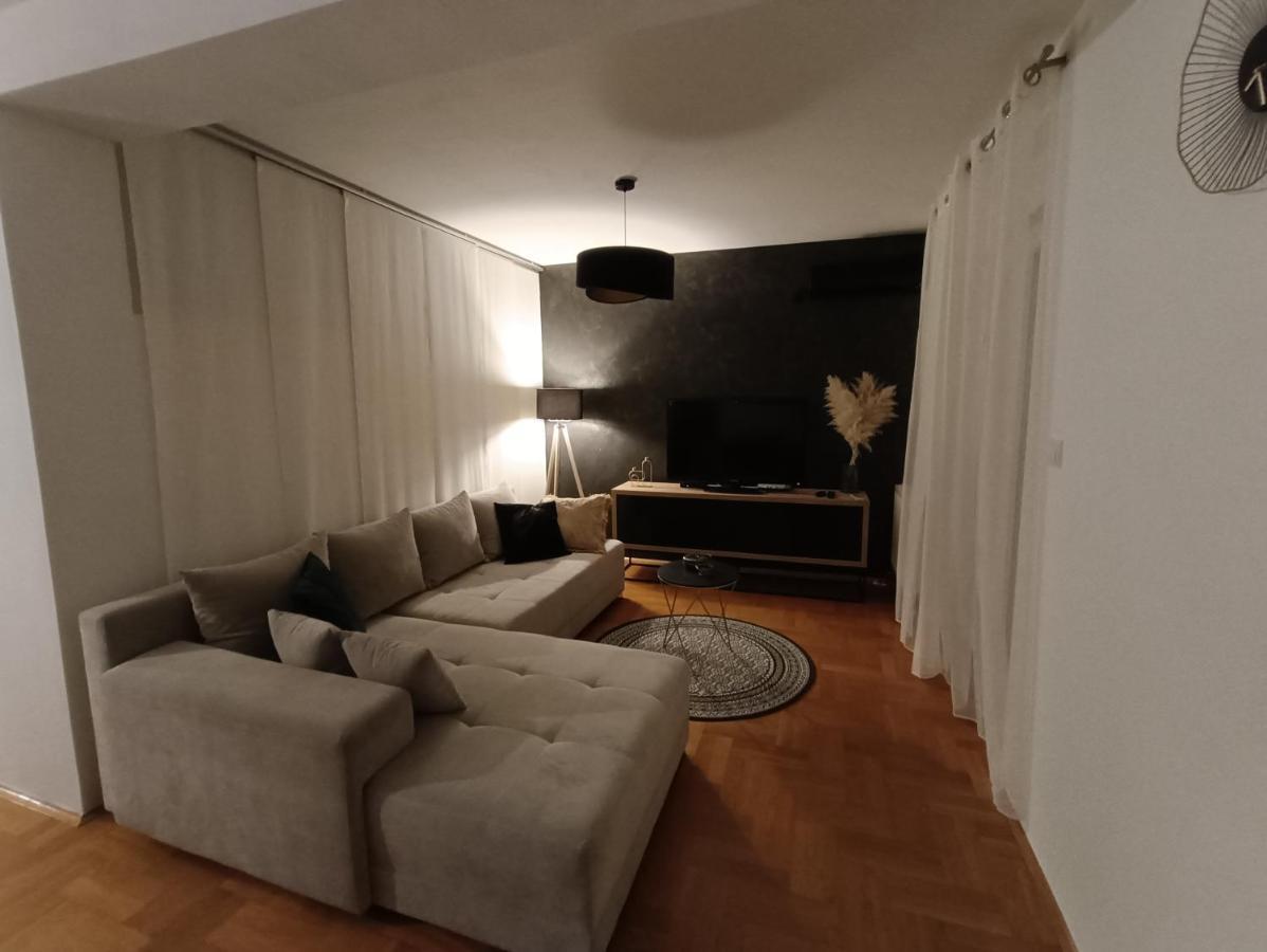 Arena Apartment Osijek Ngoại thất bức ảnh