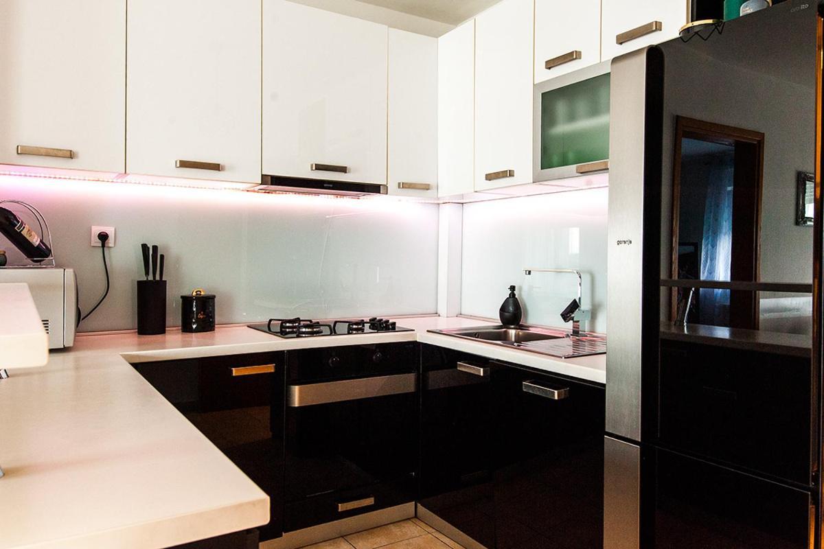 Arena Apartment Osijek Ngoại thất bức ảnh