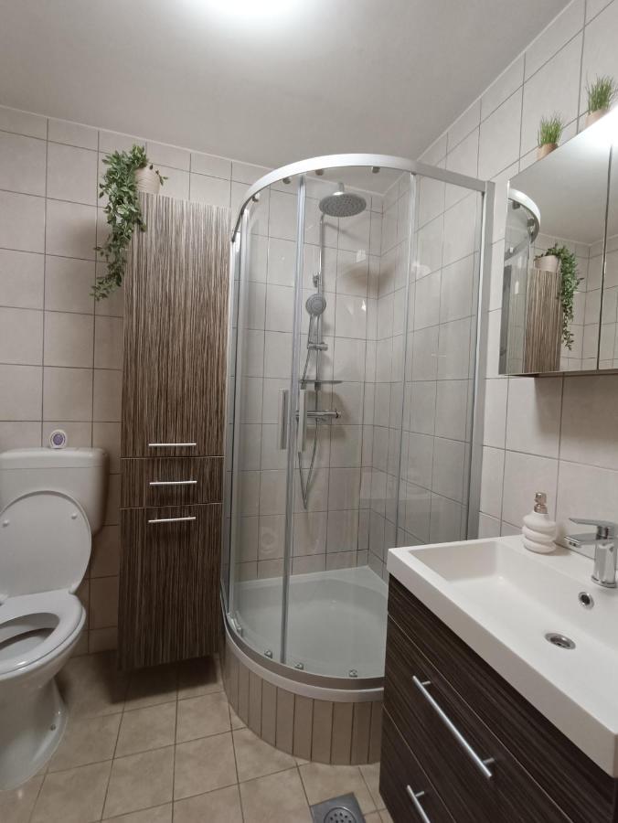 Arena Apartment Osijek Ngoại thất bức ảnh