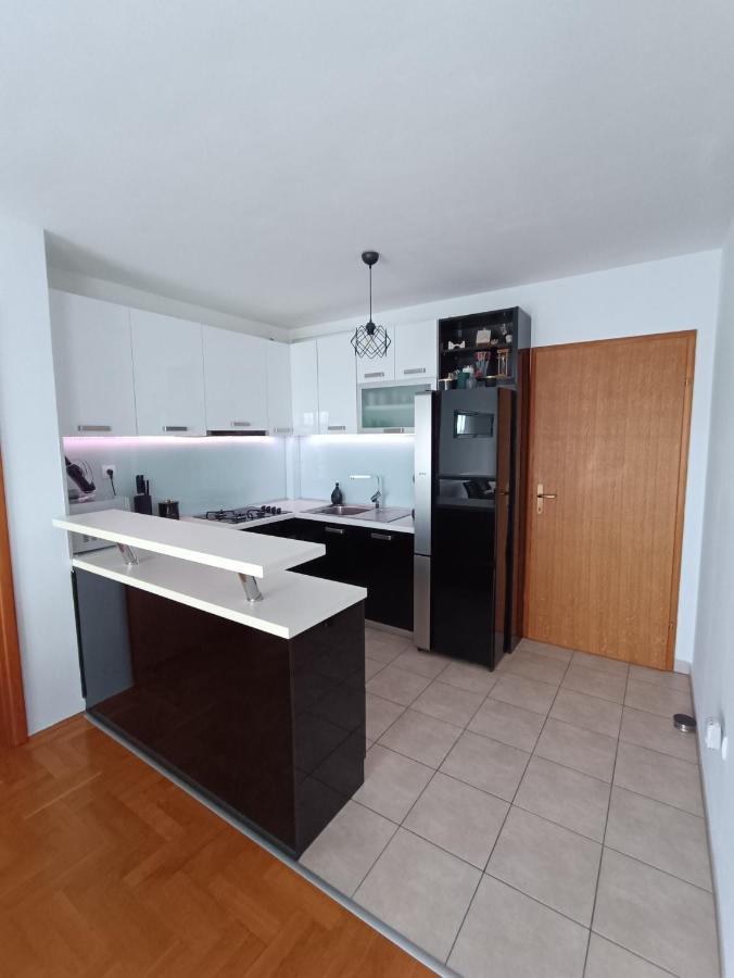 Arena Apartment Osijek Ngoại thất bức ảnh