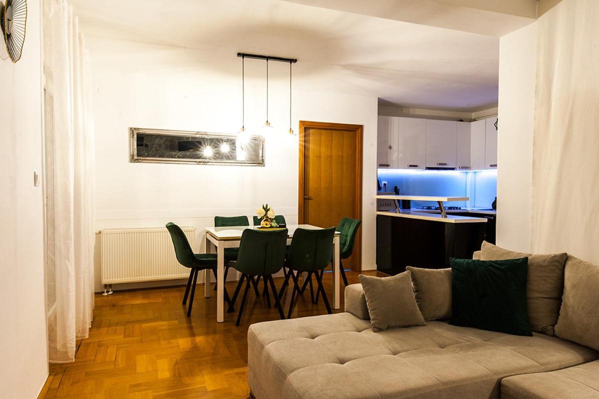 Arena Apartment Osijek Ngoại thất bức ảnh