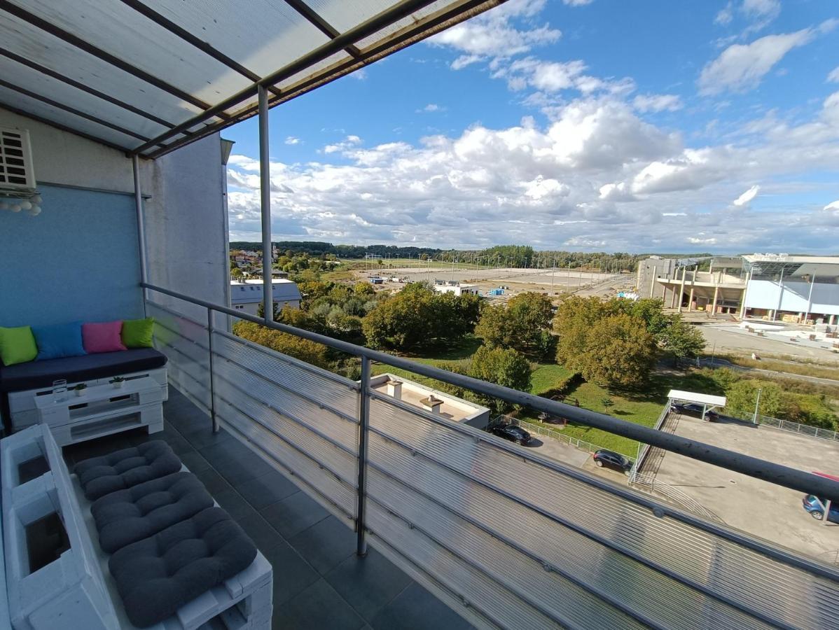 Arena Apartment Osijek Ngoại thất bức ảnh