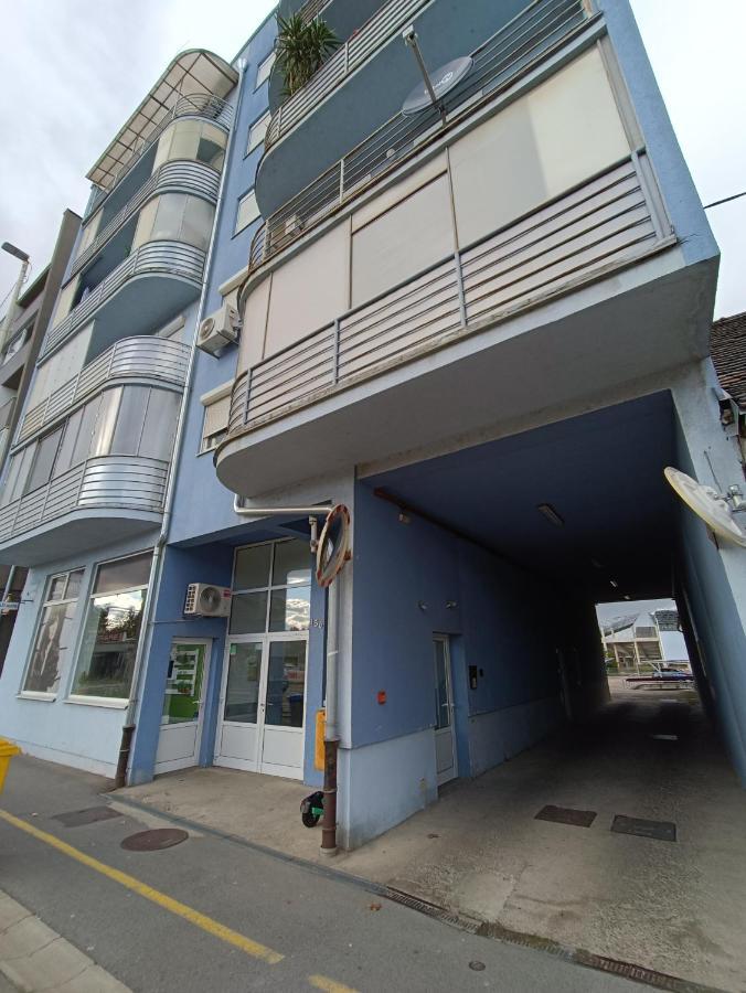 Arena Apartment Osijek Ngoại thất bức ảnh