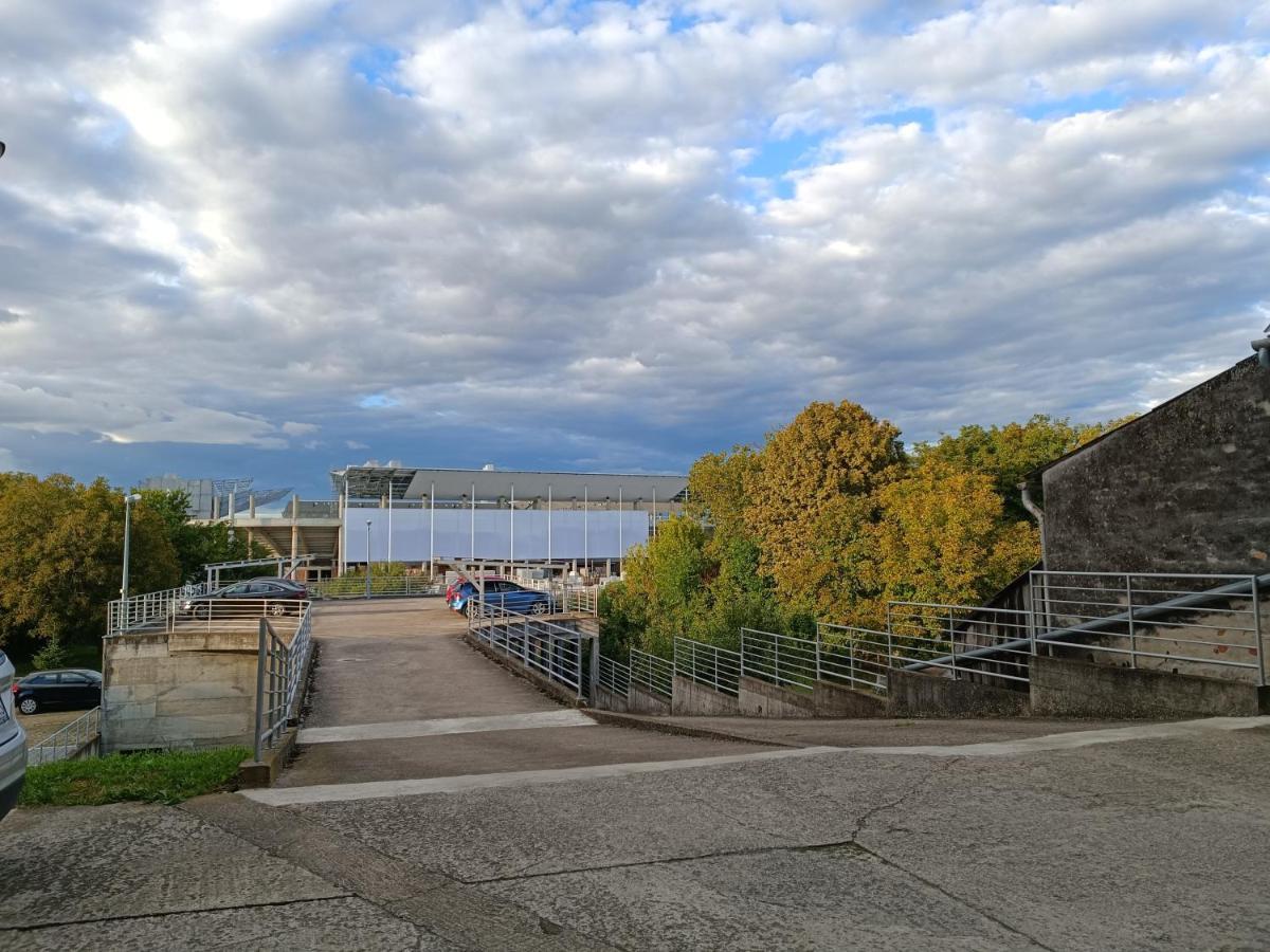 Arena Apartment Osijek Ngoại thất bức ảnh